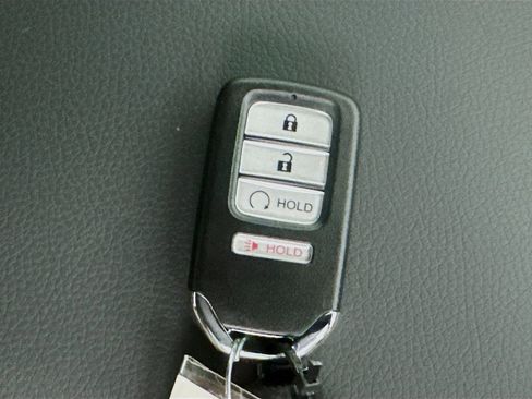 Certified 2025 Honda Ridgeline Sport image 34