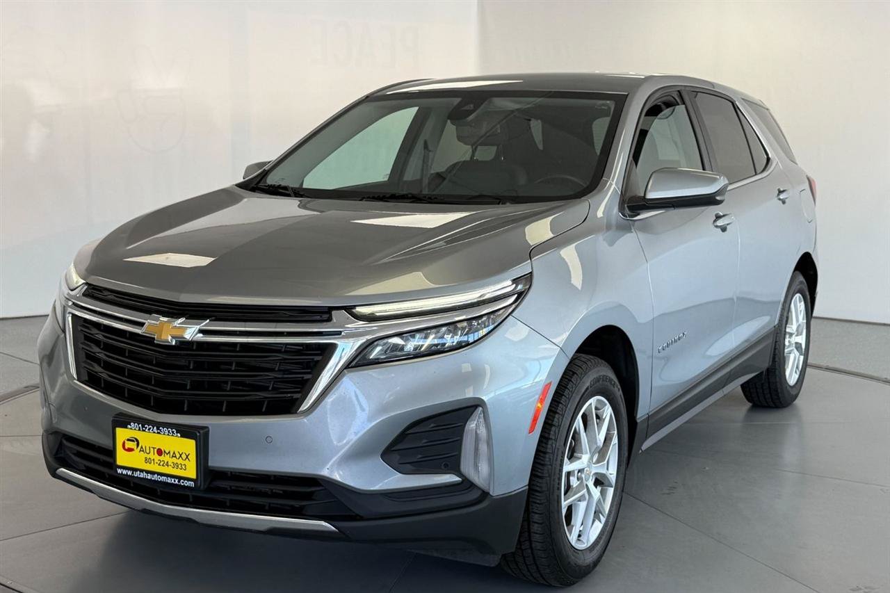 Used 2023 Chevrolet Equinox LT w/ Driver Convenience Package AWD/4WD image 3