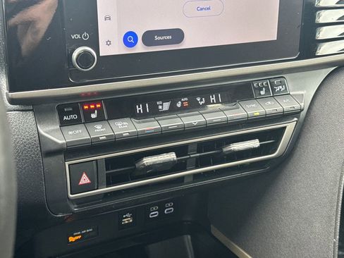 Used 2025 Toyota Camry XSE image 22