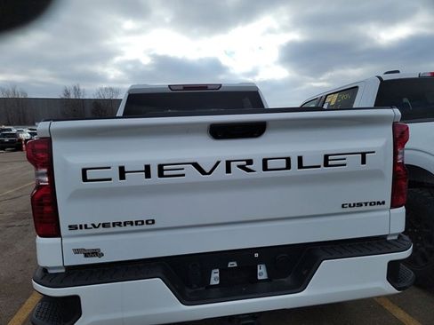 Used 2023 Chevrolet Silverado 1500 Custom w/ LPO, Dark Essentials Package image 5