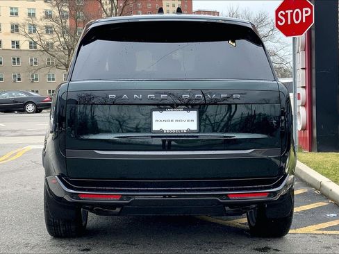 New 2026 Land Rover Range Rover SE AWD/4WD image 4