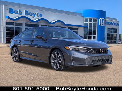 Used 2025 Honda Civic Sport image 1