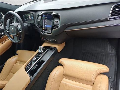 Used 2022 Volvo XC90 T8 Inscription w/ Lounge Package image 27