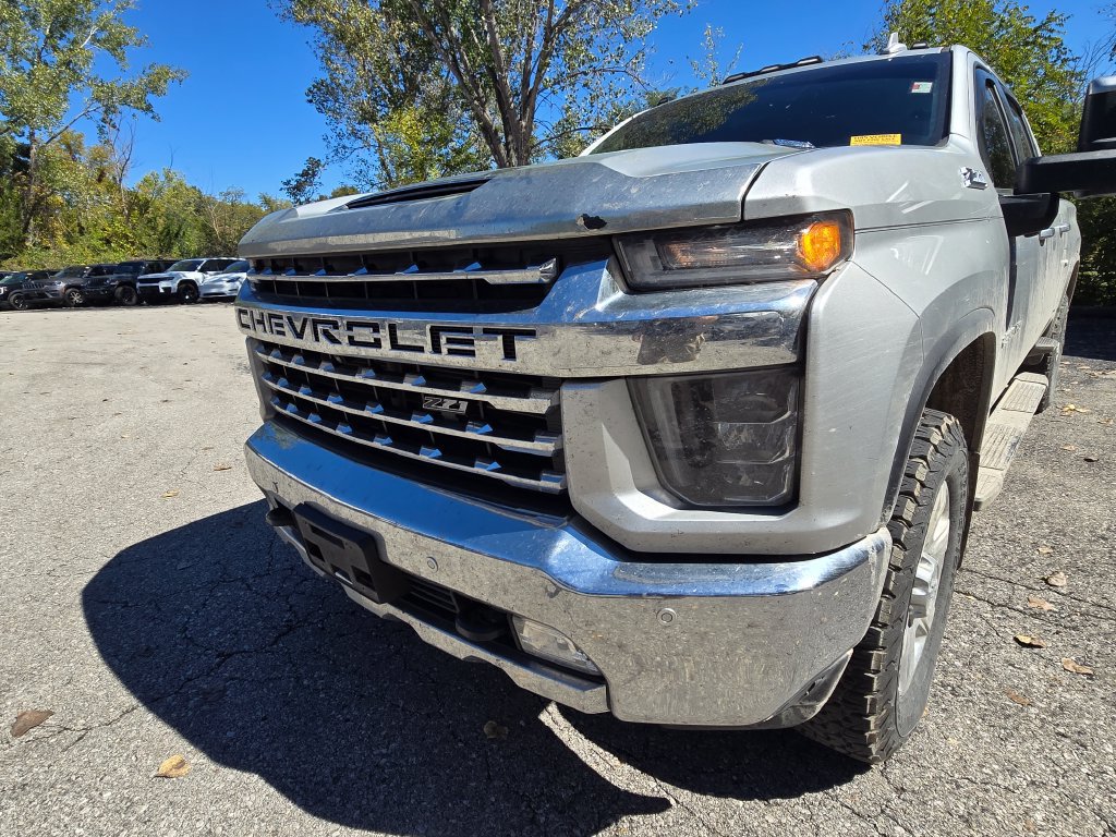Used 2020 Chevrolet Silverado 2500 LTZ w/ LTZ Premium Package AWD/4WD image 12