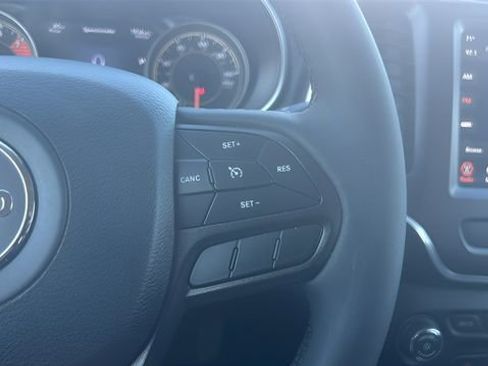 Used 2021 Jeep Cherokee Trailhawk w/ Premium Leather Package AWD/4WD image 28