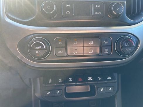 Used 2019 Chevrolet Colorado ZR2 w/ ZR2 Midnight Special Edition AWD/4WD image 20