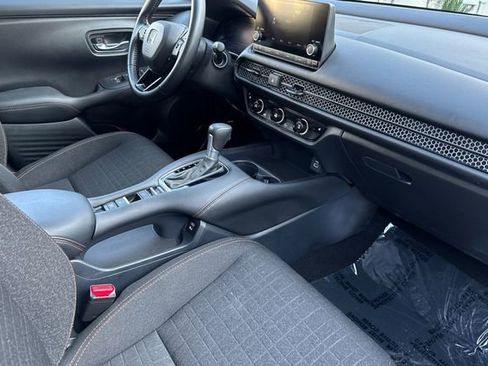 Certified 2025 Honda HR-V Sport image 19