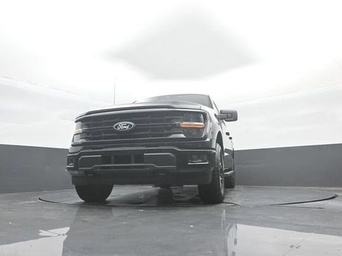 New 2026 Ford F150 XLT w/ XLT Black Appearance Package AWD/4WD image 31