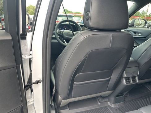 New 2026 Chevrolet Equinox LT w/ Convenience Package II image 39