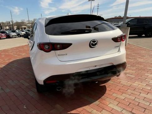 Used 2022 MAZDA MAZDA3 s image 8