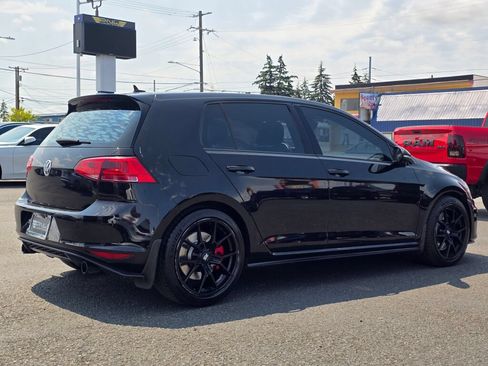 Used 2017 Volkswagen GTI SE FWD image 6
