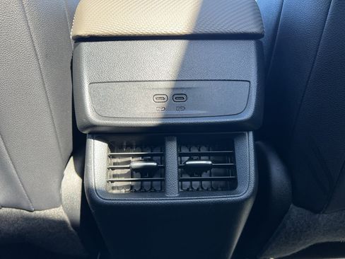 Used 2025 Chevrolet Equinox LT w/ Convenience Package II AWD/4WD image 39