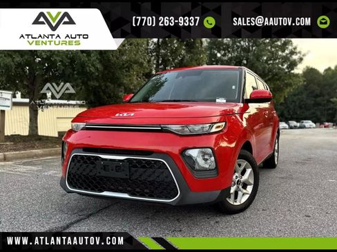 Used 2022 Kia Soul LX w/ Technology Package image 1