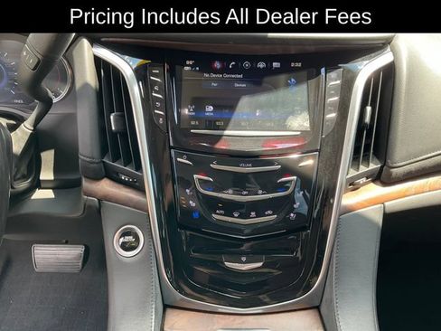 Used 2019 Cadillac Escalade Premium Luxury AWD/4WD image 14