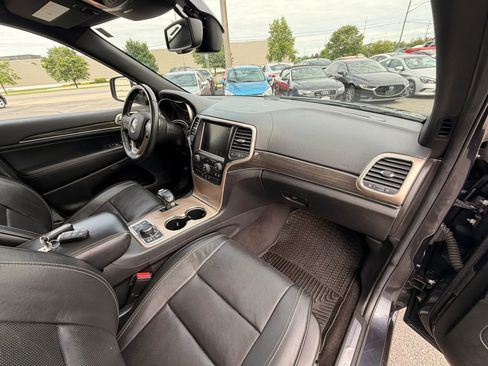 Used 2014 Jeep Grand Cherokee Overland AWD/4WD image 24