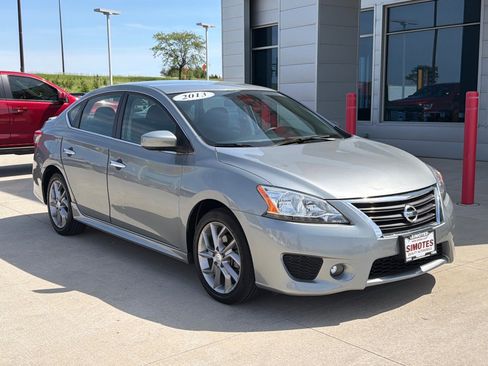 Used 2013 Nissan Sentra SR FWD image 2