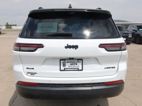 Used 2024 Jeep Grand Cherokee L Limited w/ Luxury Tech Group II AWD/4WD image 4