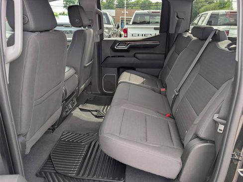 Used 2023 Chevrolet Silverado 1500 LT AWD/4WD image 14