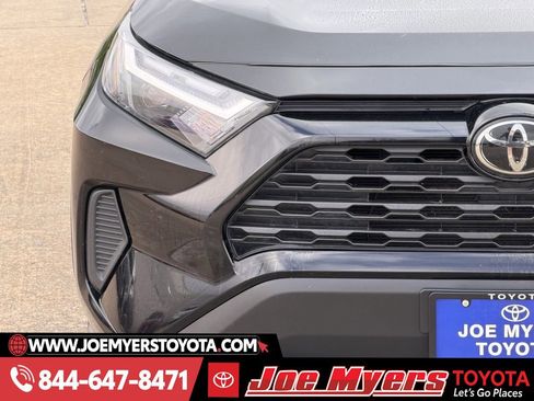 Used 2023 Toyota RAV4 LE image 5