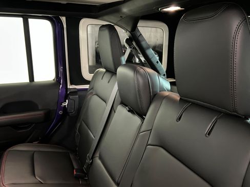New 2026 Jeep Wrangler Unlimited Rubicon AWD/4WD image 20