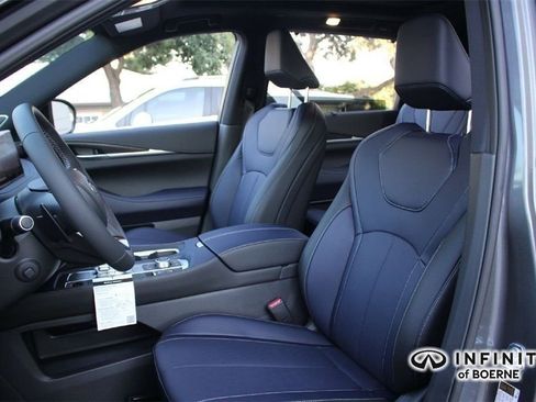Certified 2026 INFINITI QX60 Sport w/ Dark Cargo Package AWD/4WD image 8