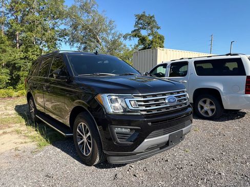 Used 2020 Ford Expedition XLT w/ Equipment Group 202A RWD image 3