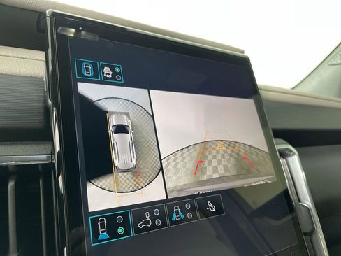 New 2025 GMC Acadia Elevation image 14