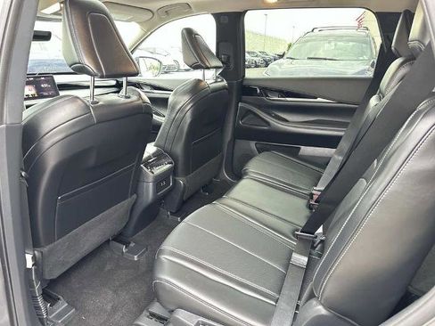 Certified 2025 INFINITI QX60 Pure AWD/4WD image 30