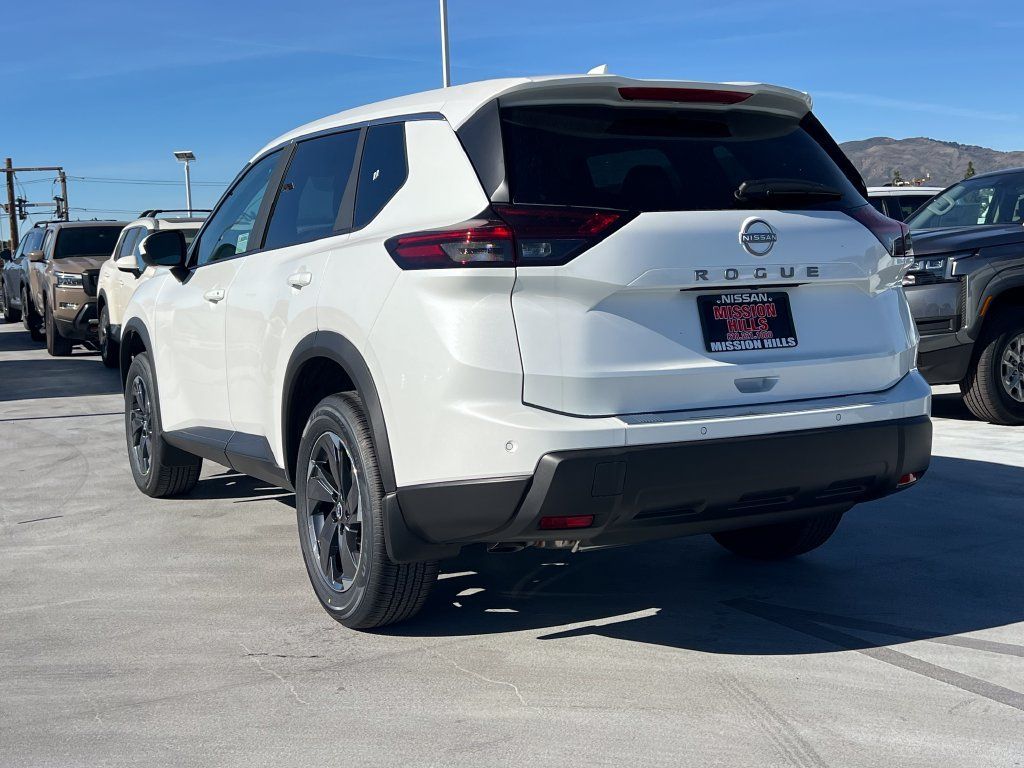 New 2026 Nissan Rogue SV FWD image 4
