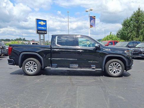 Used 2023 GMC Sierra 1500 Denali AWD/4WD image 7