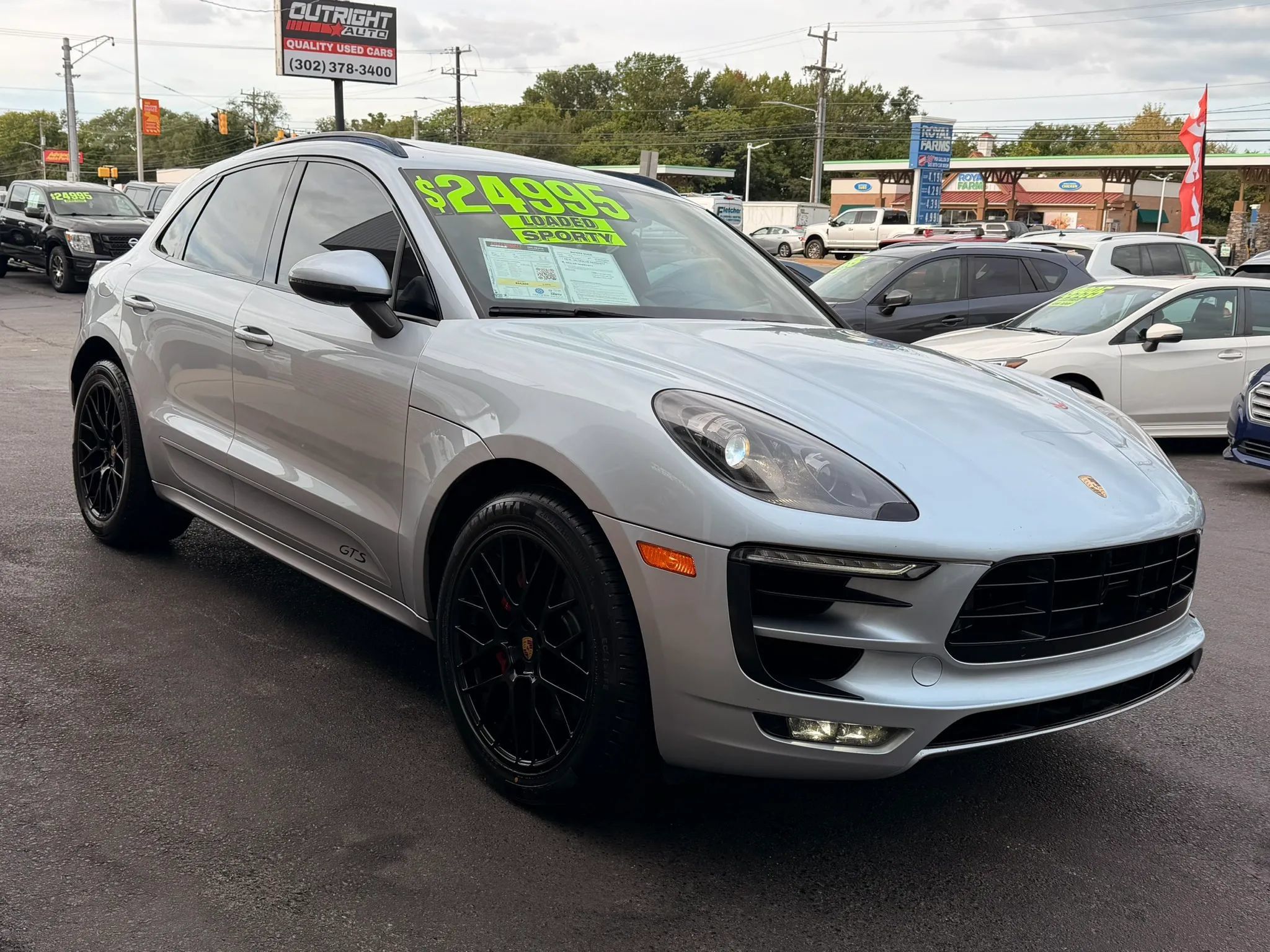 Used 2018 Porsche Macan GTS w/ Premium Package Plus AWD/4WD image 6