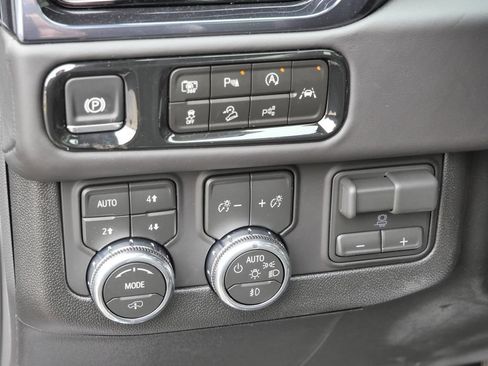 New 2026 GMC Yukon AT4 Ultimate AWD/4WD image 45