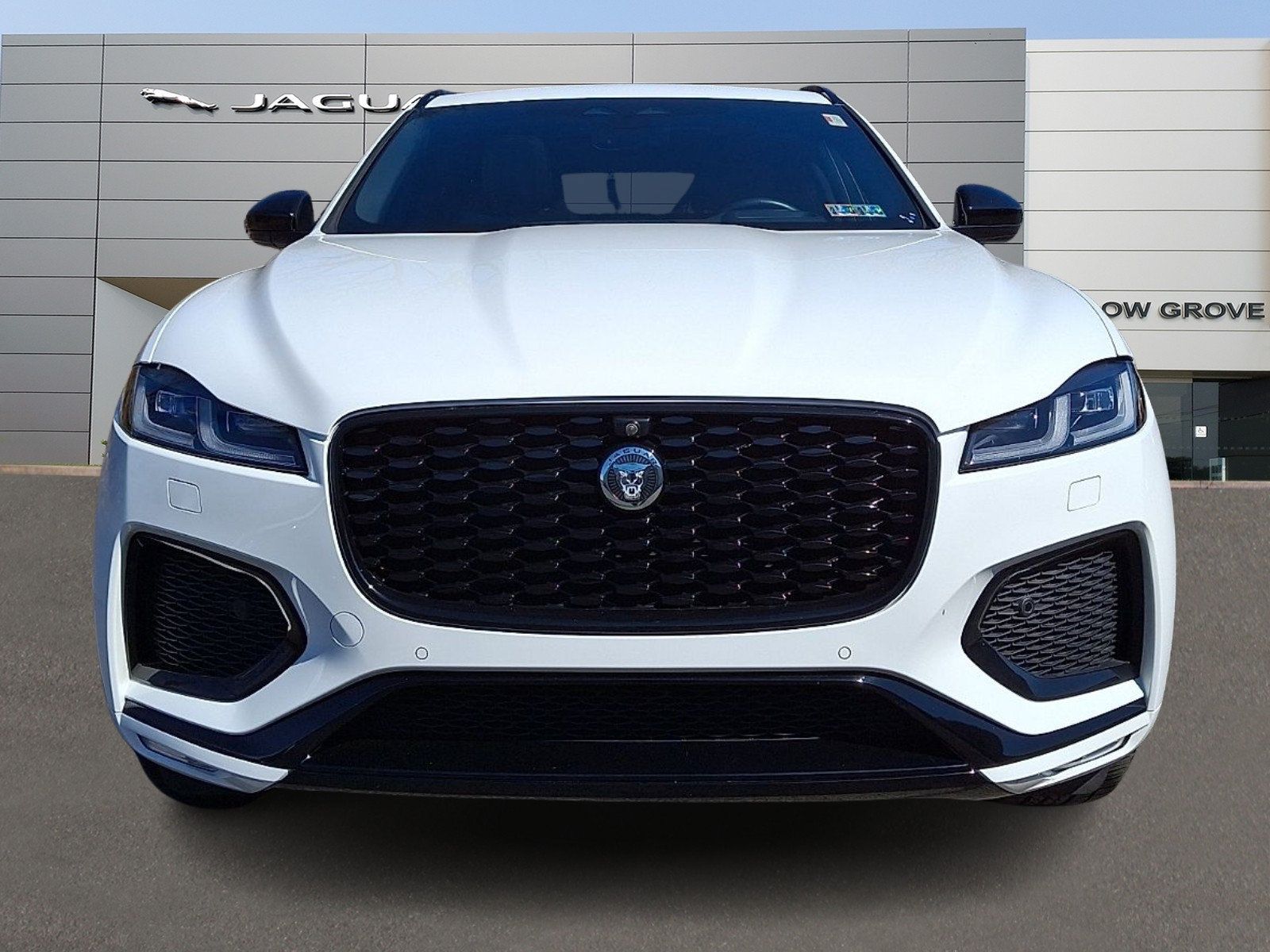 Used 2026 Jaguar F-PACE R-Dynamic S AWD/4WD image 8