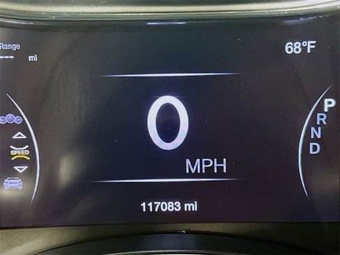 Used 2017 Jeep Grand Cherokee Limited image 15