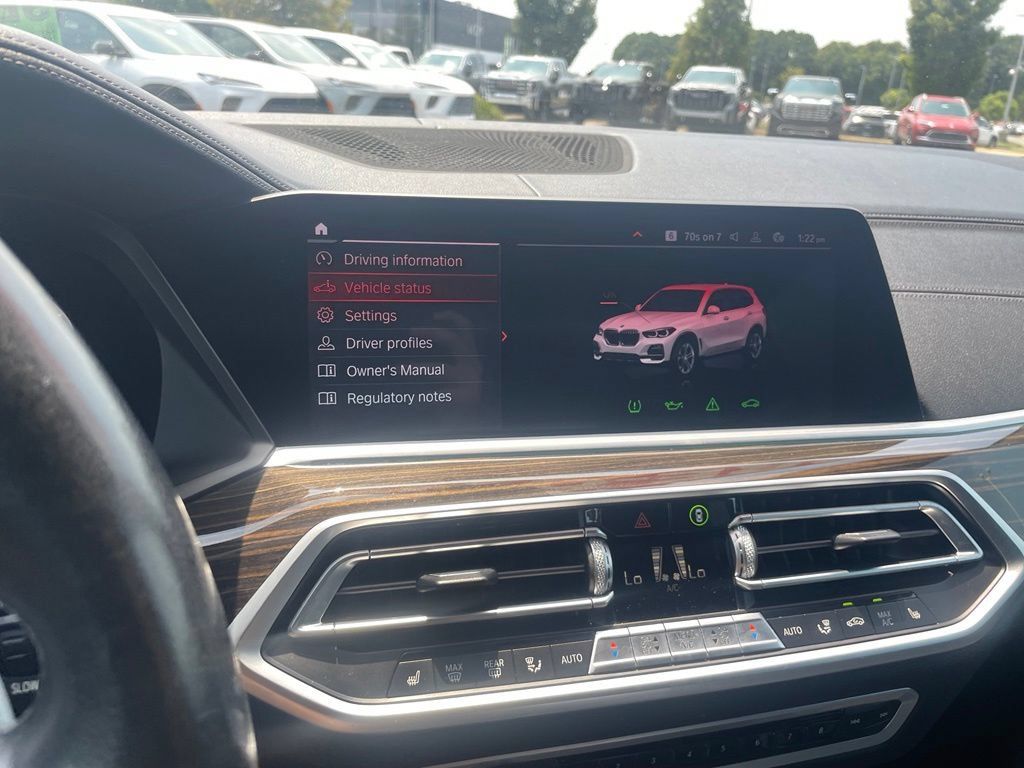 Used 2021 BMW X5 xDrive40i AWD/4WD image 15