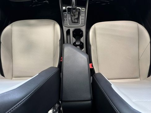 Used 2019 Volkswagen Jetta R-Line w/ R-Line Cold Weather Package image 25