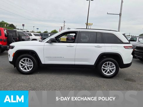 Used 2025 Jeep Grand Cherokee Laredo X w/ Luxury Tech Group I AWD/4WD image 3