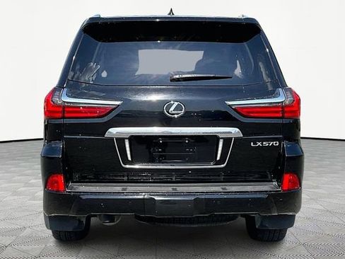 Used 2021 Lexus LX 570 4WD w/ Luxury Package image 6