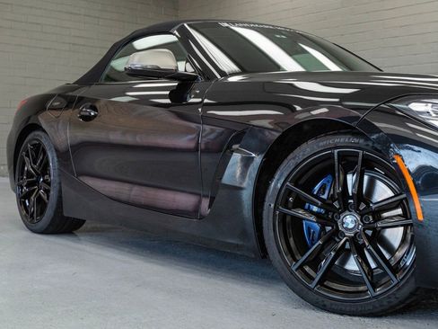 Used 2023 BMW Z4 M40i w/ Driving Assistance Package image 8