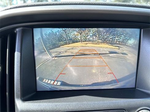 Used 2017 Chevrolet Colorado Z71 image 25