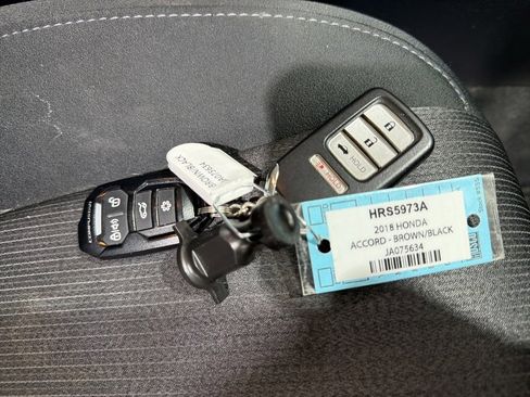 Used 2018 Honda Accord LX image 27