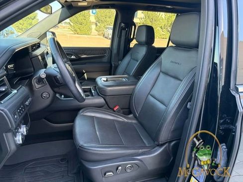 Used 2023 GMC Yukon Denali AWD/4WD image 11