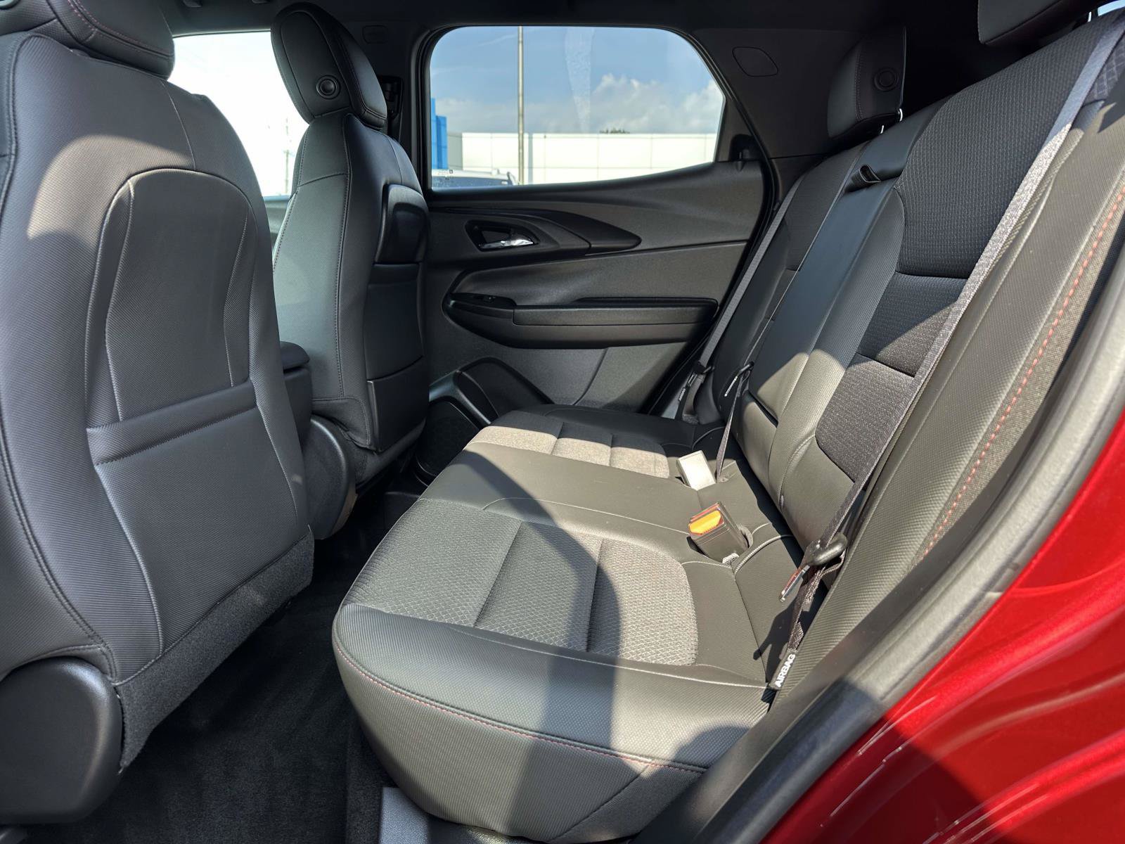 Used 2023 Chevrolet TrailBlazer RS w/ Convenience Package FWD image 24
