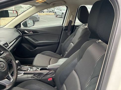 Used 2015 MAZDA MAZDA3 i Touring image 23