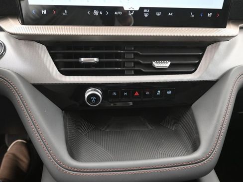 New 2026 Ford Explorer Active image 9