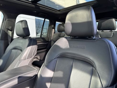 Used 2023 Jeep Grand Cherokee Overland w/ MOPAR Finishing Package image 15