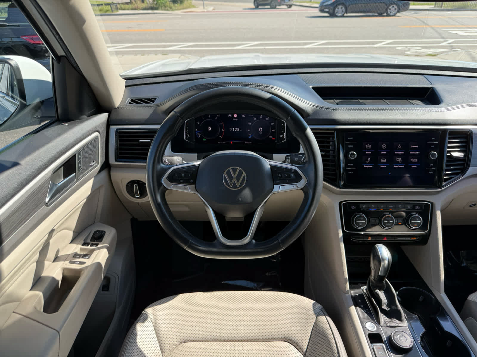 Used 2021 Volkswagen Atlas SEL Premium AWD/4WD image 23
