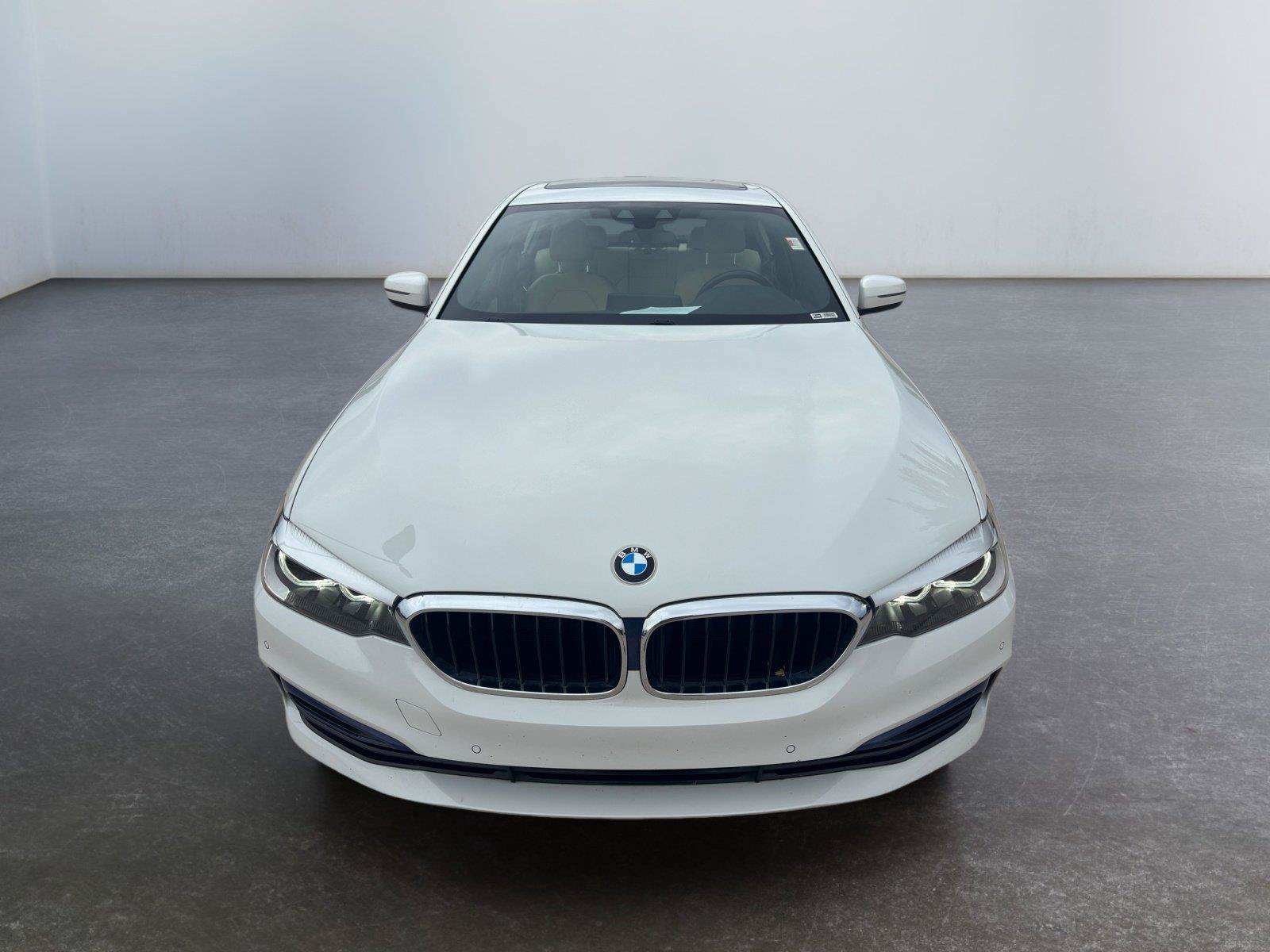 Used 2020 BMW 530i xDrive w/ Convenience Package AWD/4WD image 10