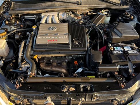Used 2000 Toyota Avalon XLS FWD image 15