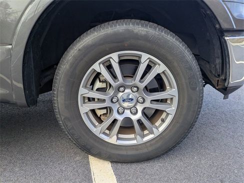 Used 2018 Ford F150 Lariat image 11